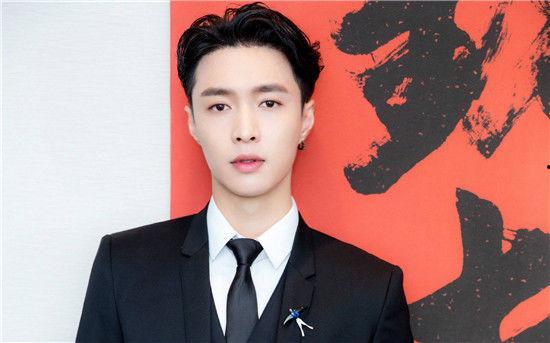 娱乐圈张艺兴吃瓜